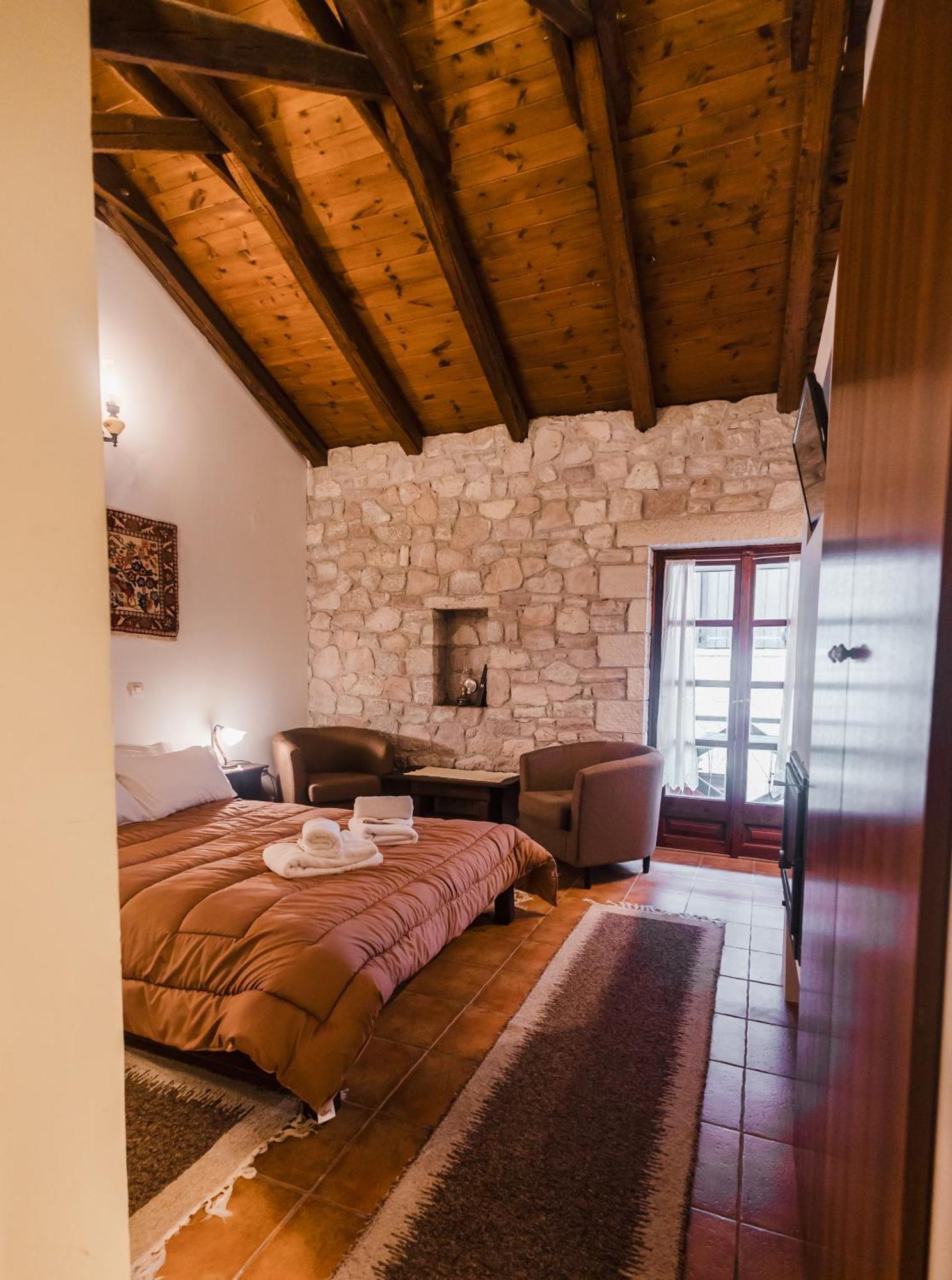 Guesthouse Armakas Kalavryta Exteriör bild